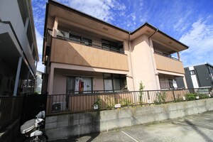 サンプラザ一本杉外観写真