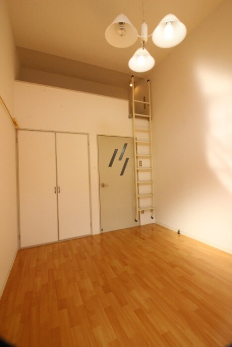 物件内観写真10　(居室)