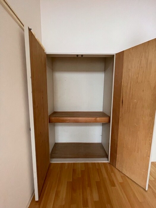 物件内観写真13　(収納)