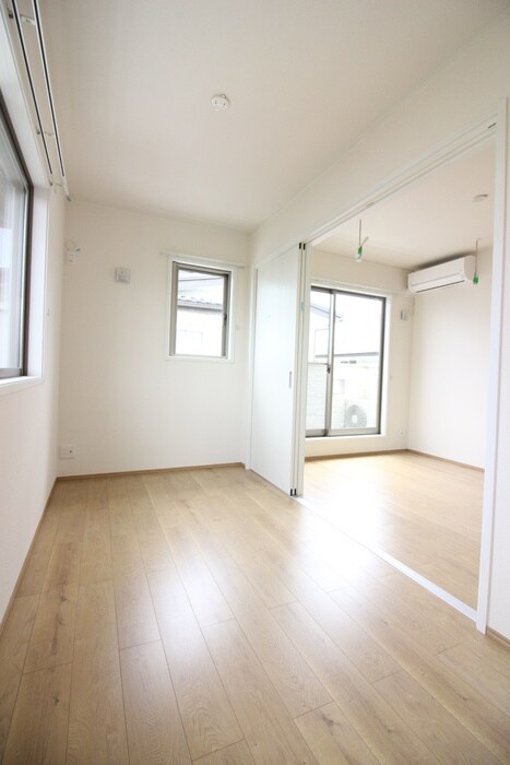 物件内観写真16　(居室)