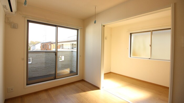 物件内観写真16　(居室)