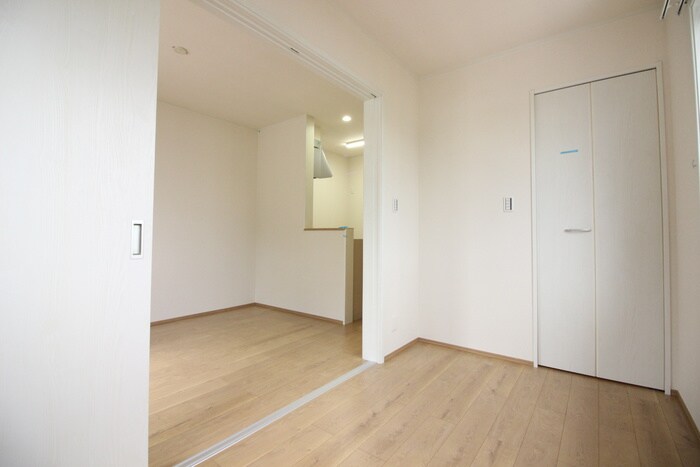 物件内観写真18　(居室)