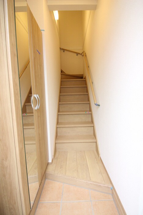 物件内観写真21　(玄関)