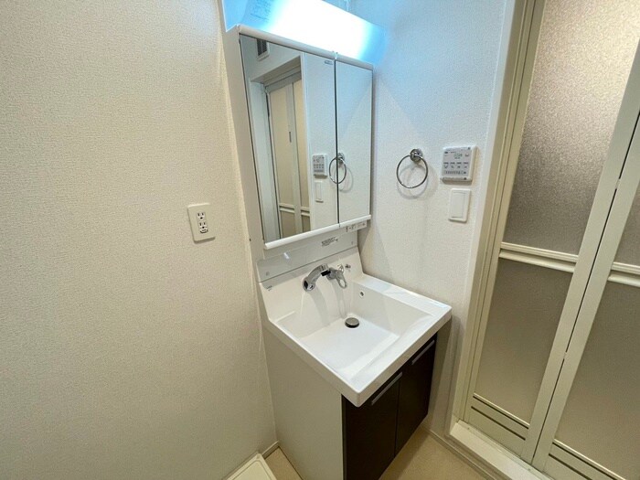 物件内観写真13　(洗面)