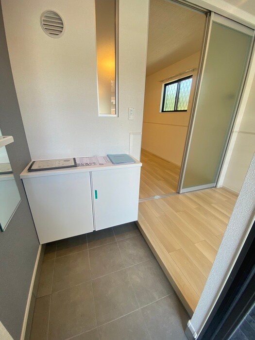 物件内観写真16　(廊下)