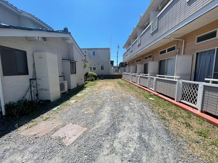 物件外観写真2　(駐車場)