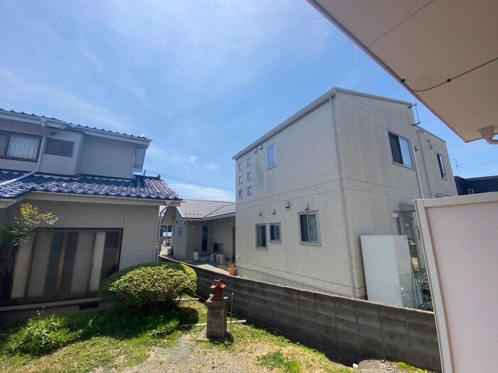 物件内観写真16　(室内からの展望)