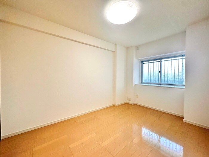 物件内観写真11　(居室)