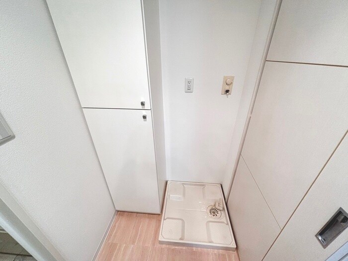 物件内観写真14　(洗濯機置場)