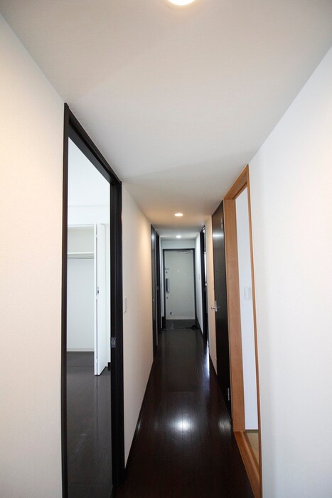 物件内観写真15　(玄関)