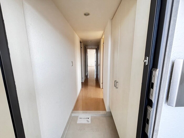 物件内観写真17　(廊下)