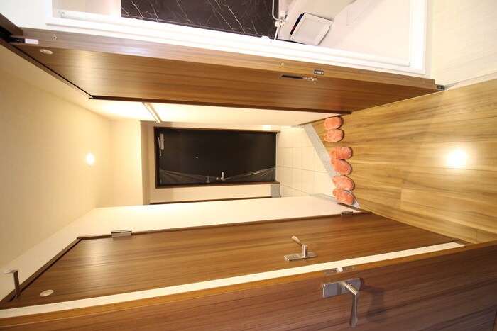 物件内観写真7　(玄関)