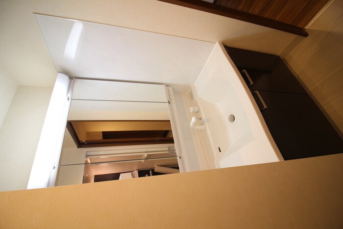 物件内観写真8　(洗面)