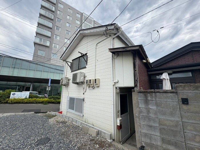 物件外観写真3　(同型モデル)