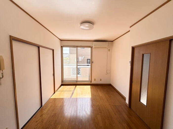 物件内観写真7　(居室)