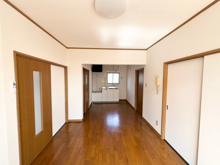 物件内観写真8　(居室)