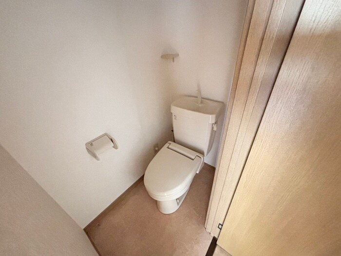 物件内観写真13　(トイレ)