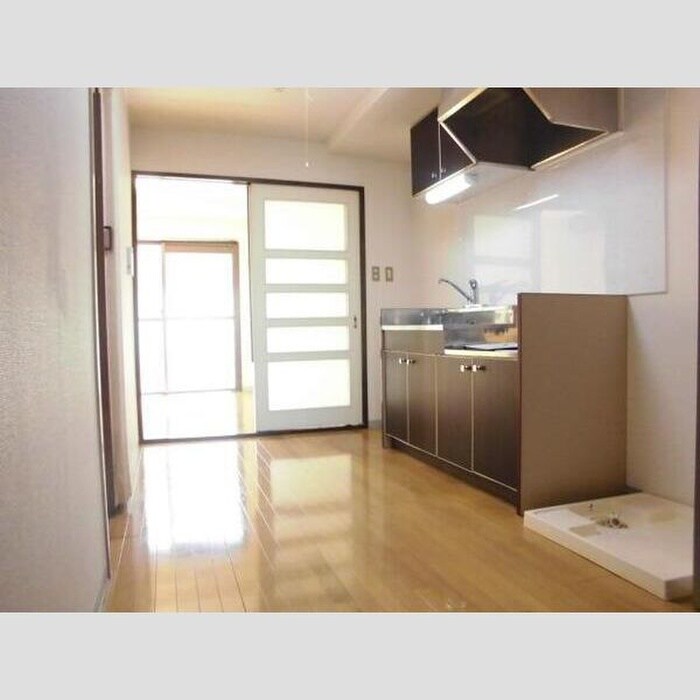 物件内観写真8　(居室)