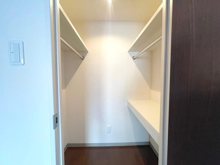 物件内観写真10　(収納)