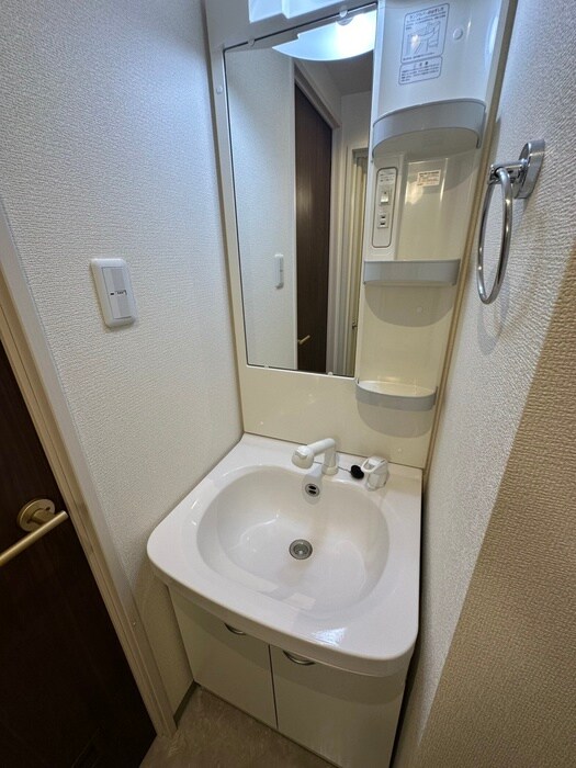 物件内観写真11　(洗面)