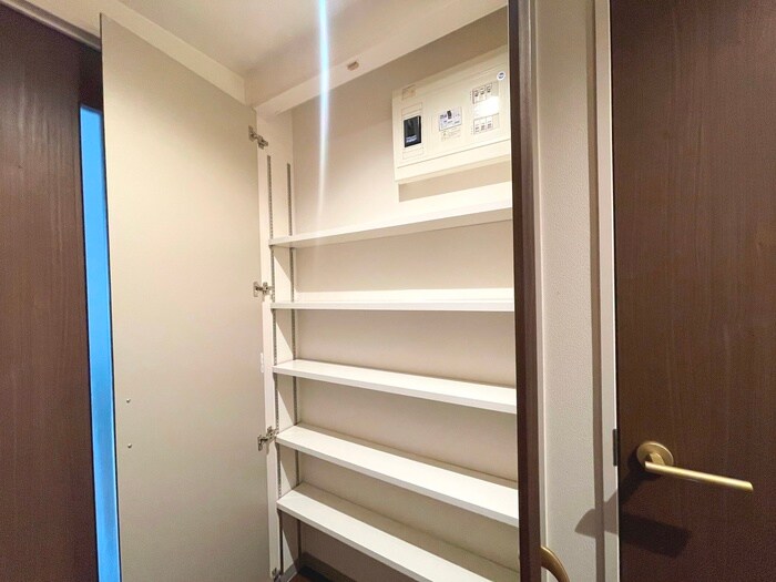 物件内観写真11　(収納)