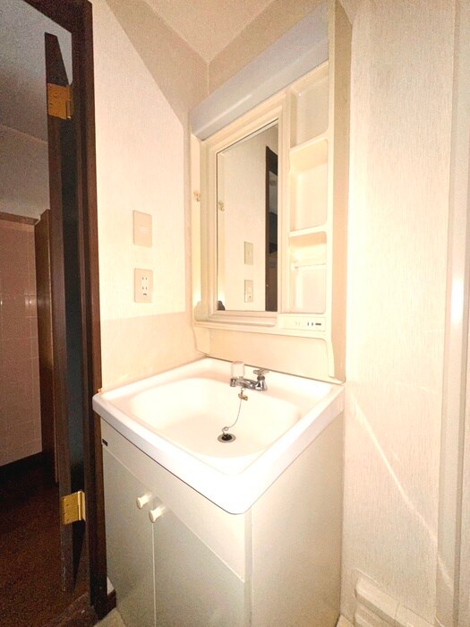 物件内観写真12　(洗面)