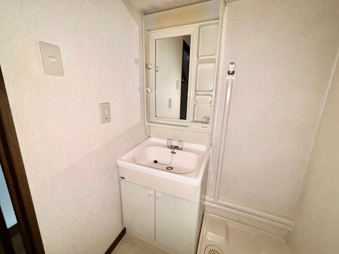 物件内観写真12　(洗面)