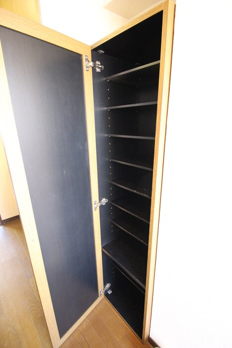 物件内観写真16　(靴箱)