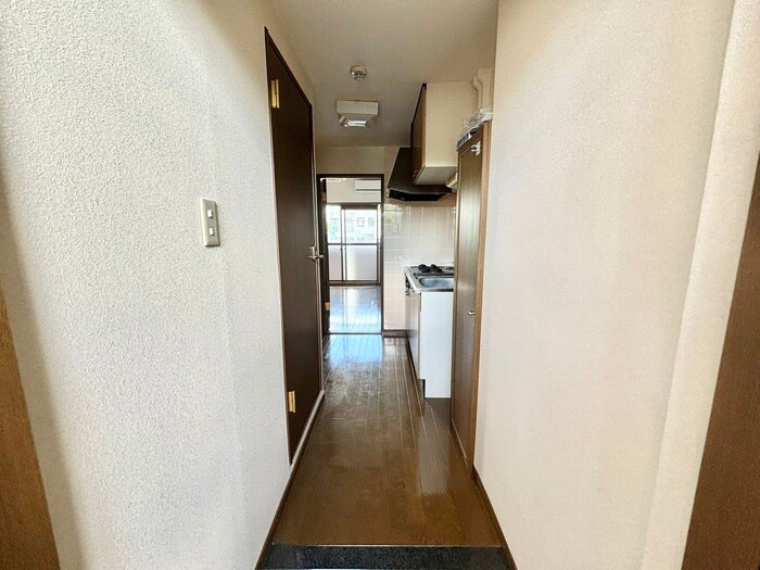 物件内観写真19　(廊下)