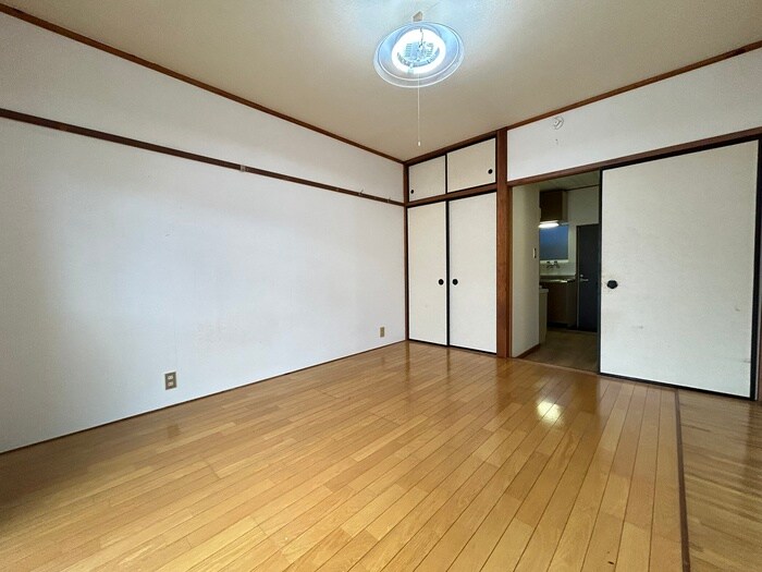物件内観写真7　(居室)