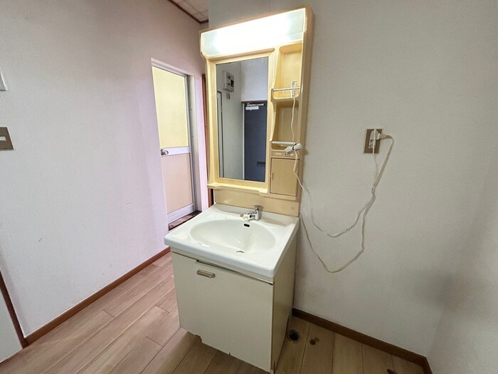 物件内観写真12　(洗面)