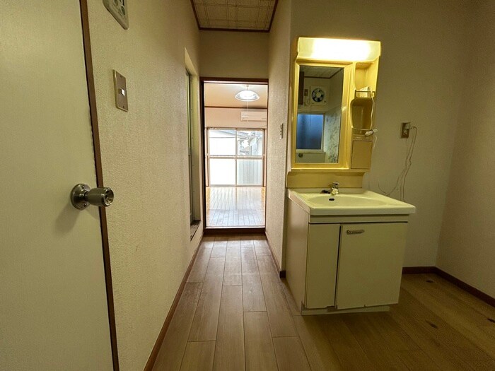 物件内観写真21　(廊下)