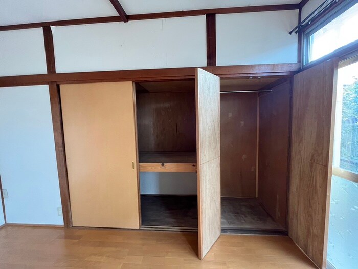 物件内観写真12　(収納)