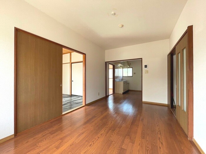 物件内観写真7　(居室)