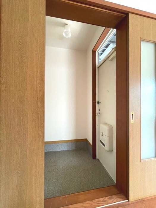 物件内観写真17　(玄関)