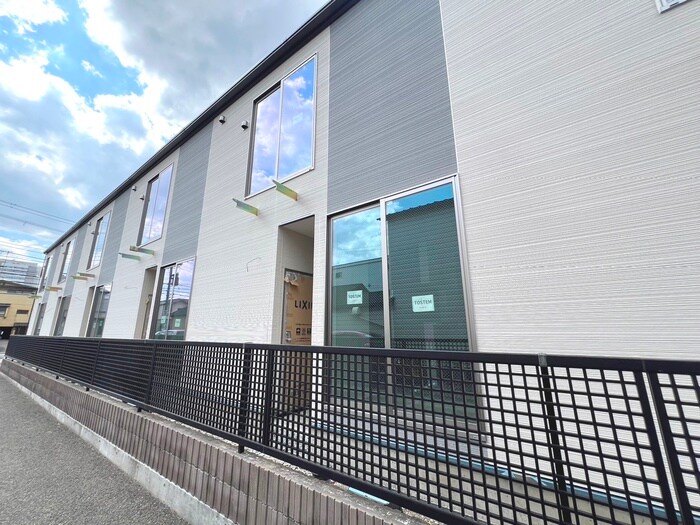 物件外観写真2　(外観写真)