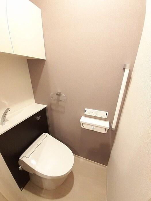 物件内観写真11　(トイレ)