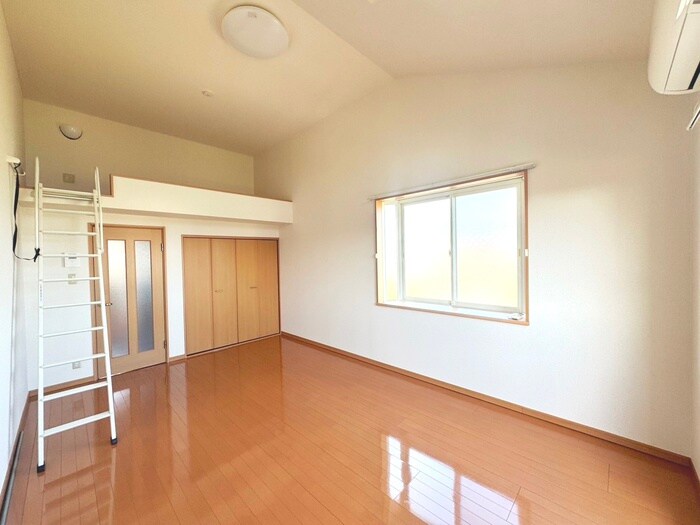 物件内観写真8　(居室)