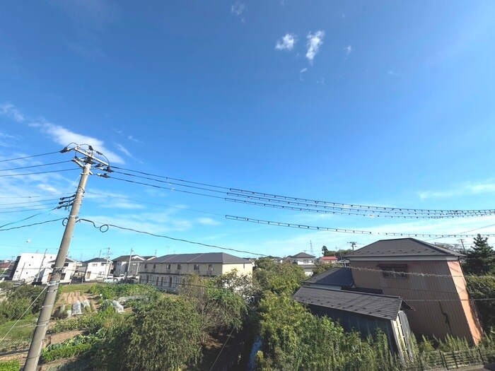 物件内観写真16　(室内からの展望)