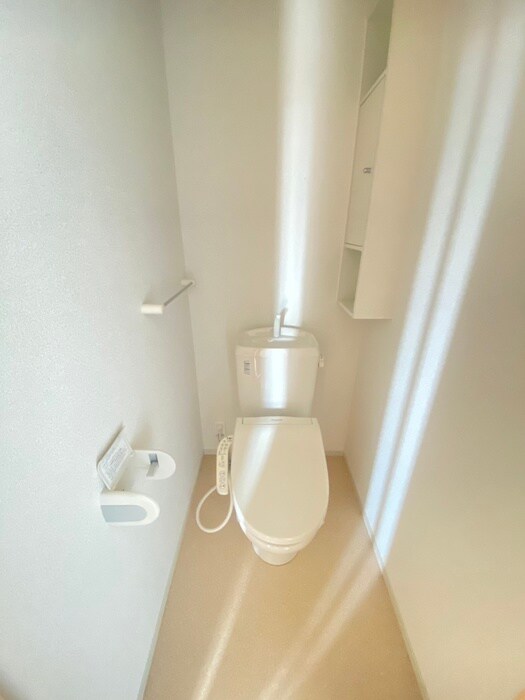 物件内観写真11　(トイレ)