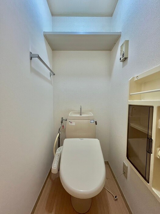 物件内観写真14　(トイレ)