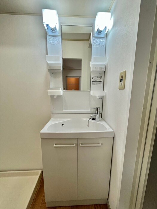 物件内観写真15　(洗面)