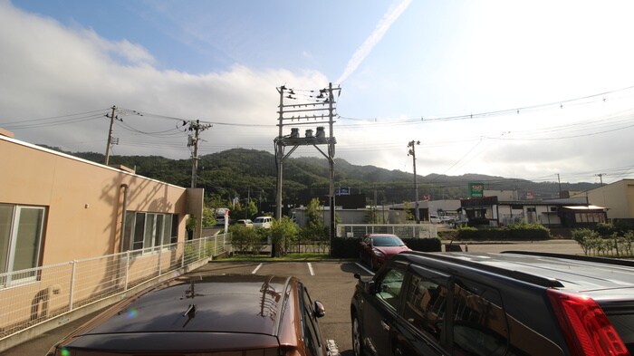 物件内観写真20　(室内からの展望)