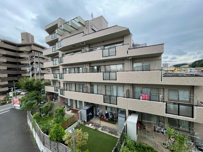 物件内観写真22　(室内からの展望)