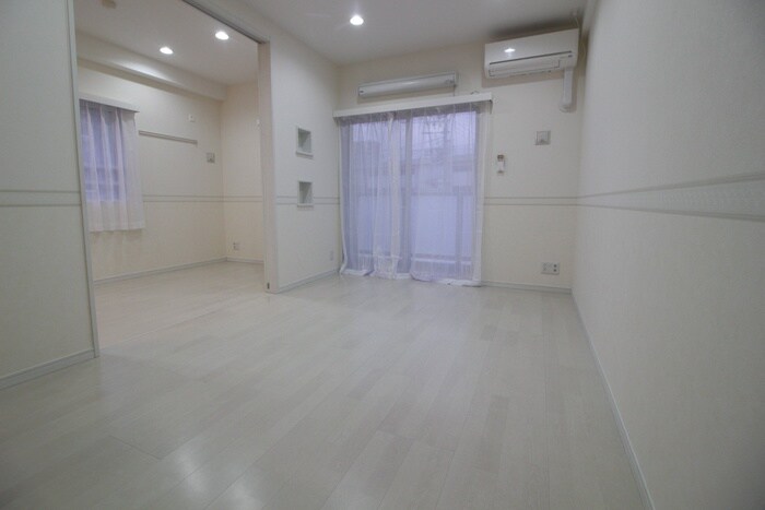 物件内観写真10　(居室)