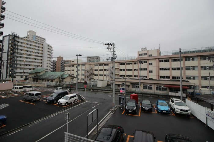 物件内観写真21　(室内からの展望)