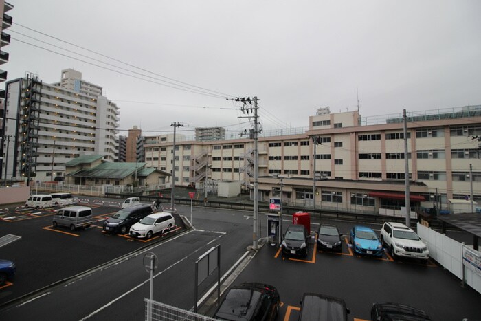 物件内観写真22　(室内からの展望)