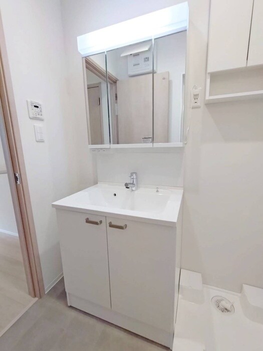 物件内観写真11　(洗面)