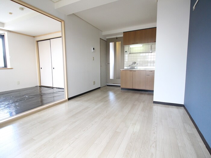 物件内観写真8　(居室)