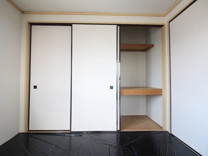 物件内観写真15　(収納)
